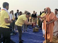 New Year sunrise at Kembre Hill with H.H. Swamiji - Kara Seva Shivir - SCM Shirali - 2025 - Day 5 (1 Jan 2026)